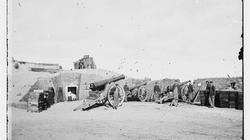 Civil War; Union.artillery.12-pdr.siege.gun.possibly,here.in.S.C.pointed.at.Fort.Sumter.....png