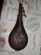 Rabbit gun powder flask 3lbs (2).JPG