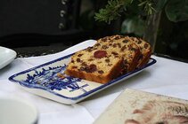 512px-Traditional_English_Fruitcake.jpg 512px-Traditional_English_Fruitcake.jpg