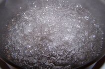 512px-Water_at_Boil.jpg 512px-Water_at_Boil.jpg