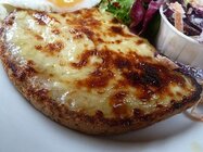 512px-Welsh_rarebit.jpg