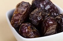 512px-DATES_MEDJOOL.jpg 512px-DATES_MEDJOOL.jpg